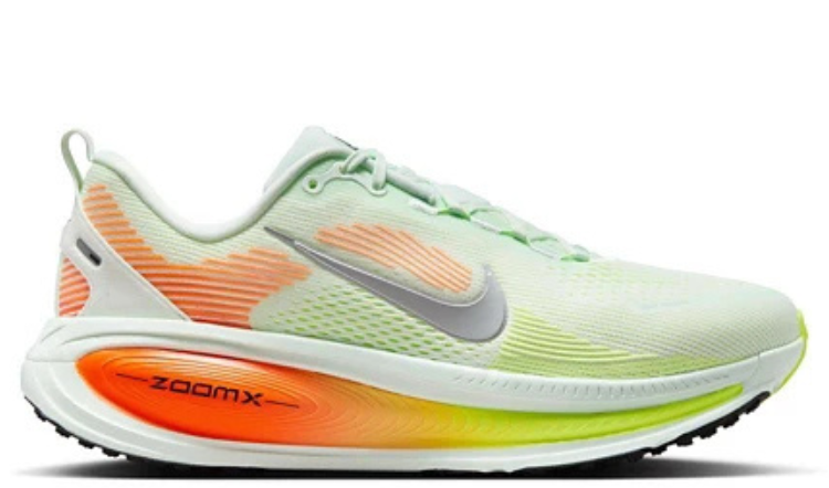 Tênis Nike Vomero 18 "White and Orange"